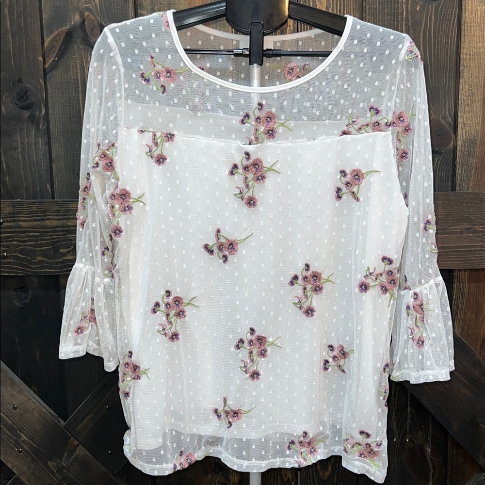 Fyve Floral Boho Top 2X White Pink Embroidered Ruffle Sleeve Sheer Fairy Cottage